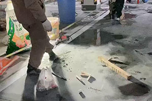 甘孜地下车库堵漏施工视频
