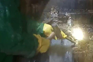甘孜消防水池堵漏施工视频